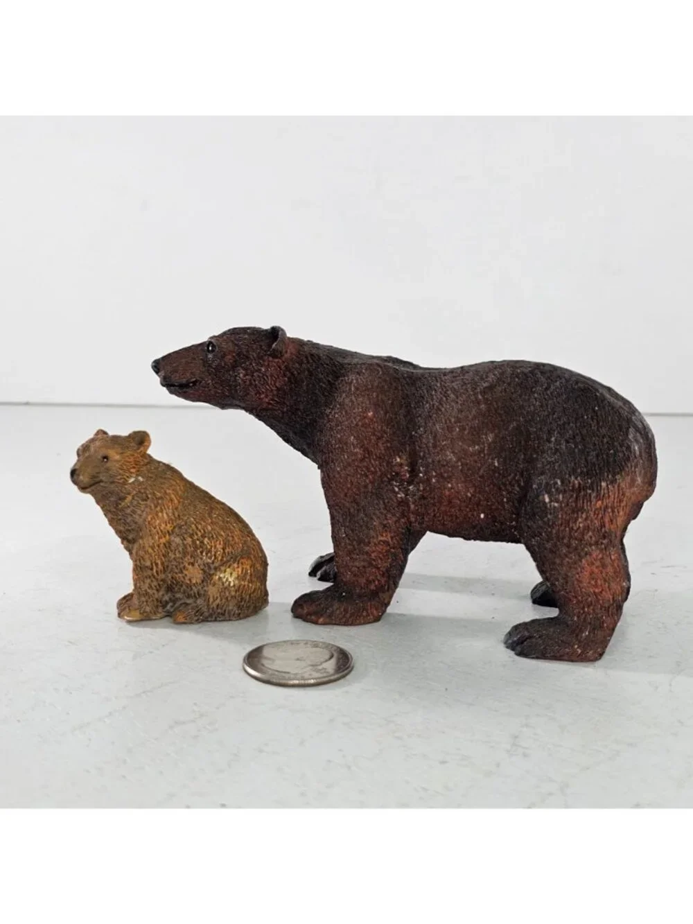 Vintage Brown Grizzly Bear Mom Cub Figurine Set Pair Resin Wildlife Home Decor